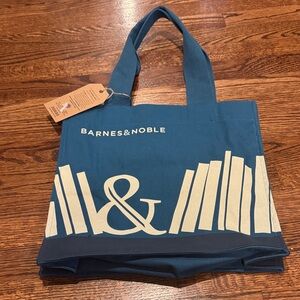 NWT Barnes & Noble Tote